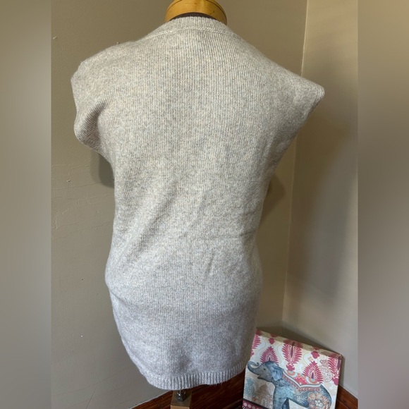 Sincerely Jules Women’s Sz L Beige Heather Soft Sweater Vest - Picture 4 of 9